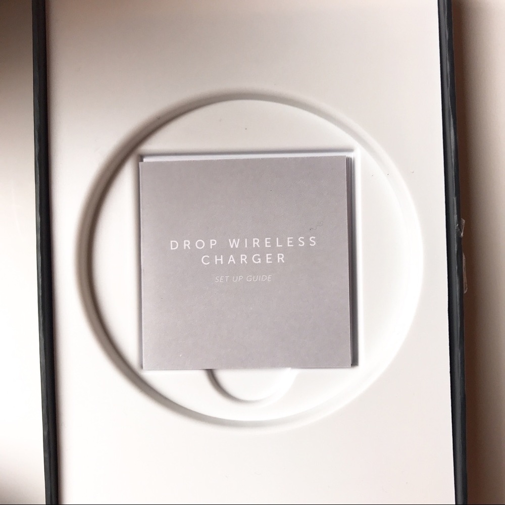 Native Union Drop Wireless Charger - Picture 5 of 6